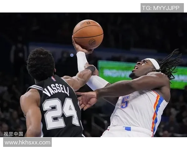 2012年NBA季后赛雷霆与马刺第三场精彩对决回顾与分析 2012年NBA季后赛雷霆与马刺第三场精彩对决回顾与分析