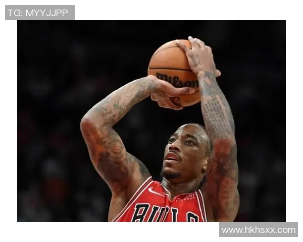 布兰与斯达激战正酣精彩对决引发球迷热议与期待 布兰与斯达激战正酣精彩对决引发球迷热议与期待